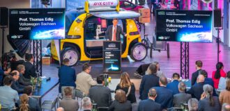 Prof. Thomas Edig von Volkswagen Sachsen spricht auf dem Automotive Forum Zwickau