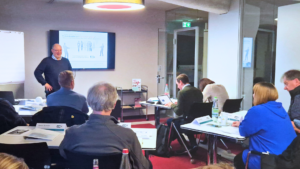 AMZ Sachsen organisiert gemeinsam mit dem Verhandlungs-Experten Hans-Andreas Fein Seminare zu Preisverhandlungen, Lieferverträgen und Kommunikation mit Konzernen