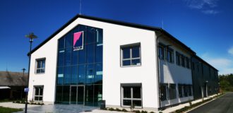 Die K&Ouml;STLER GmbH aus Annaberg-Buchholz ist seit 2026 Mitglied im Automobilzulieferernetzwerk Sachsen (AMZ)