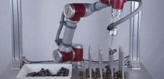 JAKA Robotics ist seit Februar 2026 Mitglied im Netzwerk Automobilzulieferer Sachsen (AMZ) und bringt Know-how &uuml;ber Cobots mit ins Netzwerk.